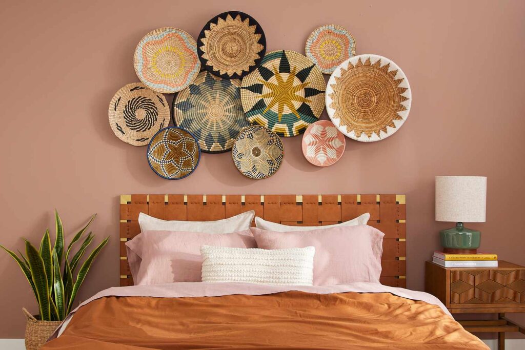 Tips for Decorating Your Bedroom Walls: